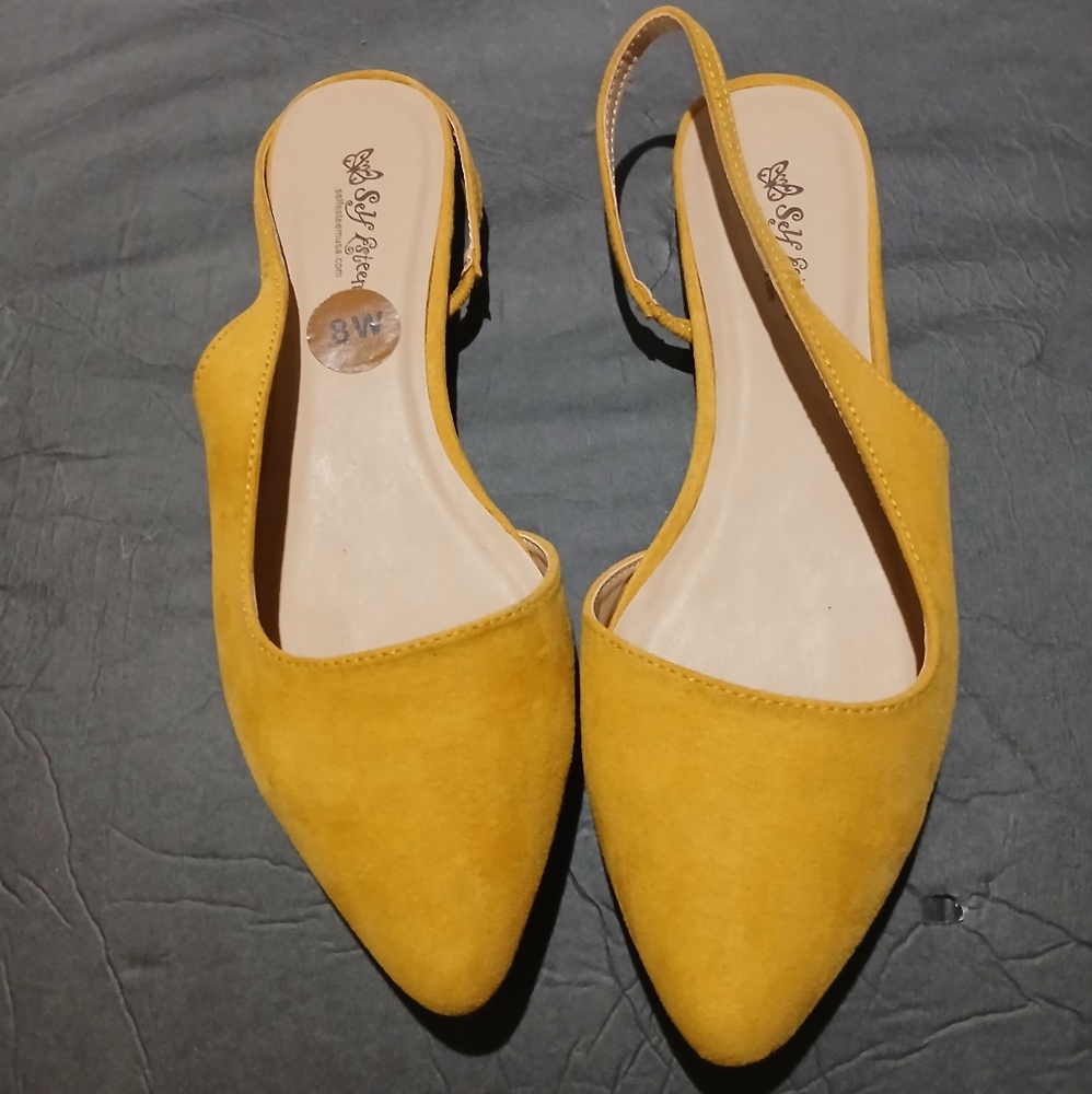 Ladies Self Esteem Open Sling Back Flat Shoes Sz. 8W Yellow/Gold.